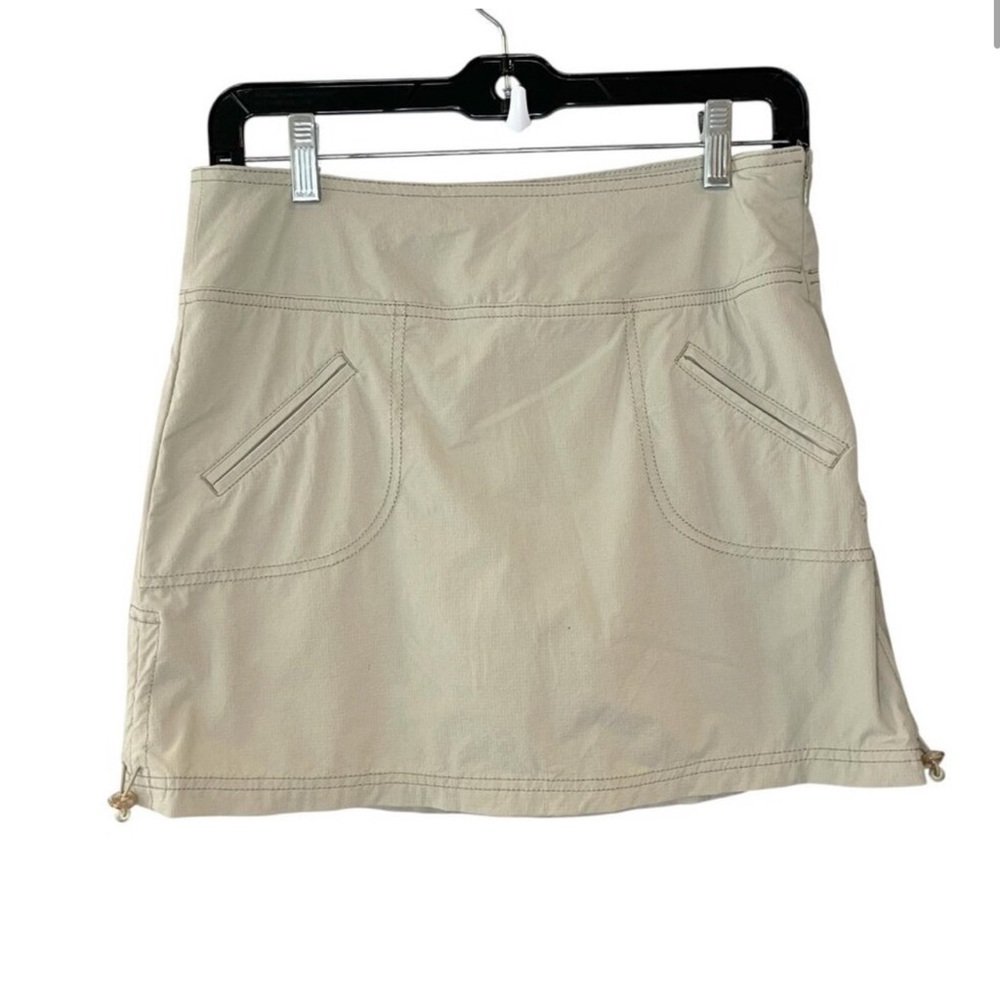 The Athleta Trekkie Cargo Skort size 0